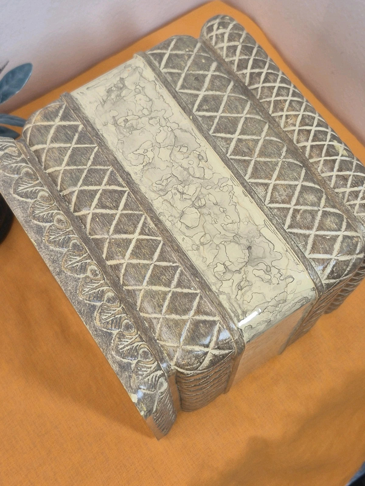 India Ink Corinthian Tissue Box Cover Resin 6"x6"x6" | eBay