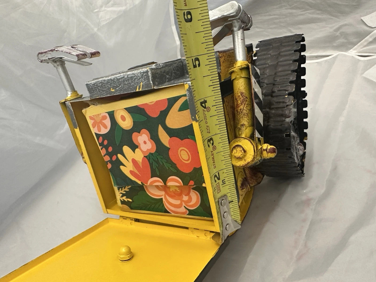 Metal Robot Style Tissue Box Movable Arms Design, Cute Wall-E Inspired w Mag Bug | eBay