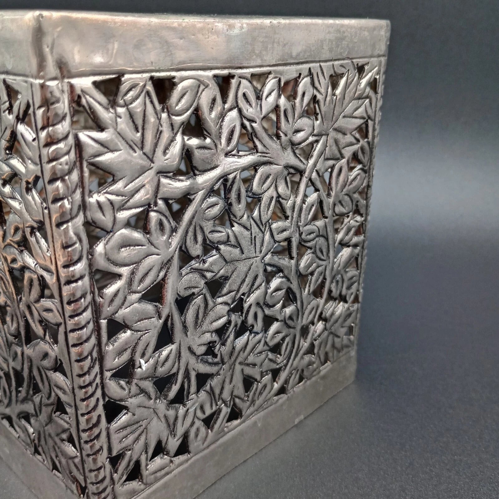 Metal Leaf Filigree Tissue Box Cover Heavy Silvertone | eBay