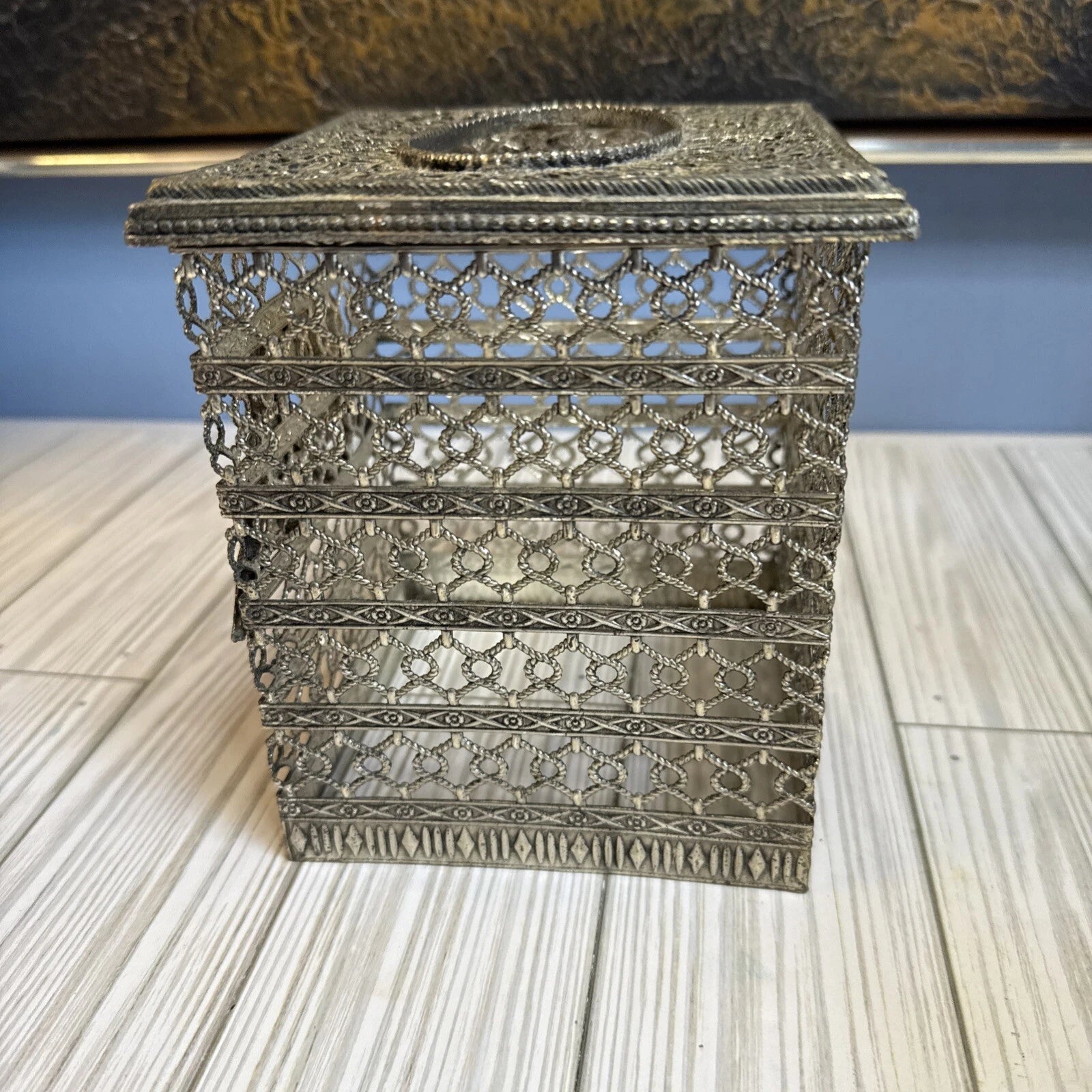 Hollywood Regency MCM Metal Gold Filigree Square Tissue Box Cover Applied Bow | eBay