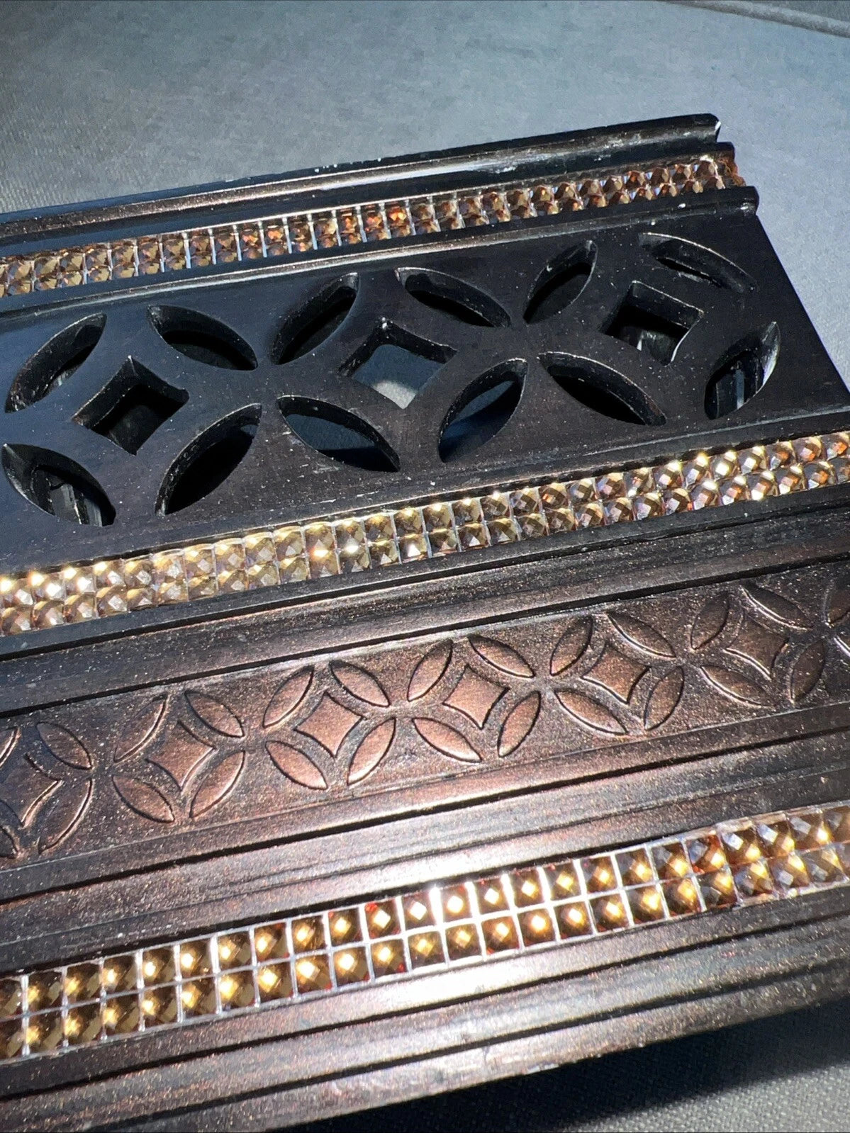 Bed Bath And Beyond Brown Anaka Amber Ornate Tissue Box | eBay