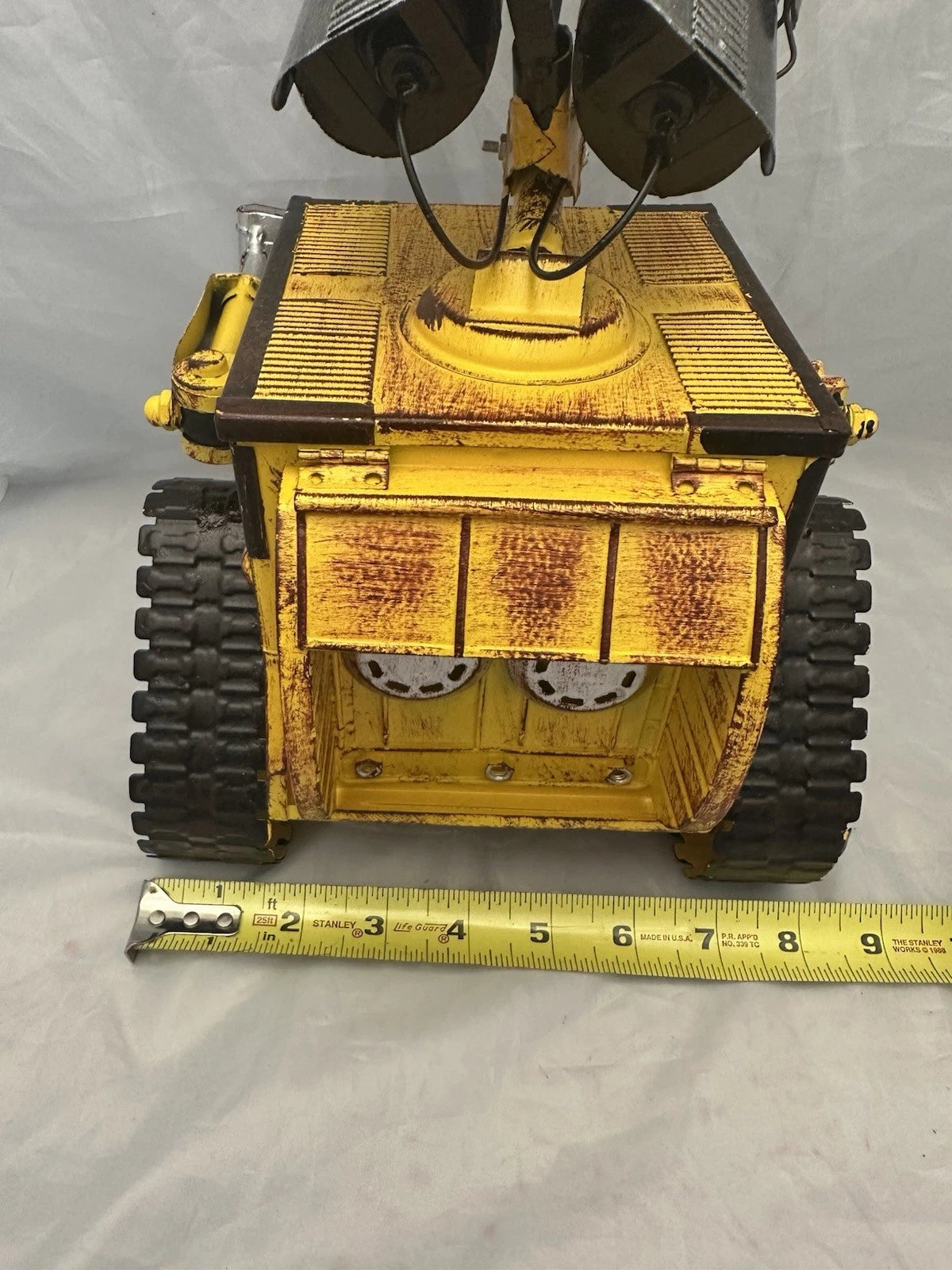 Metal Robot Style Tissue Box Movable Arms Design, Cute Wall-E Inspired w Mag Bug | eBay
