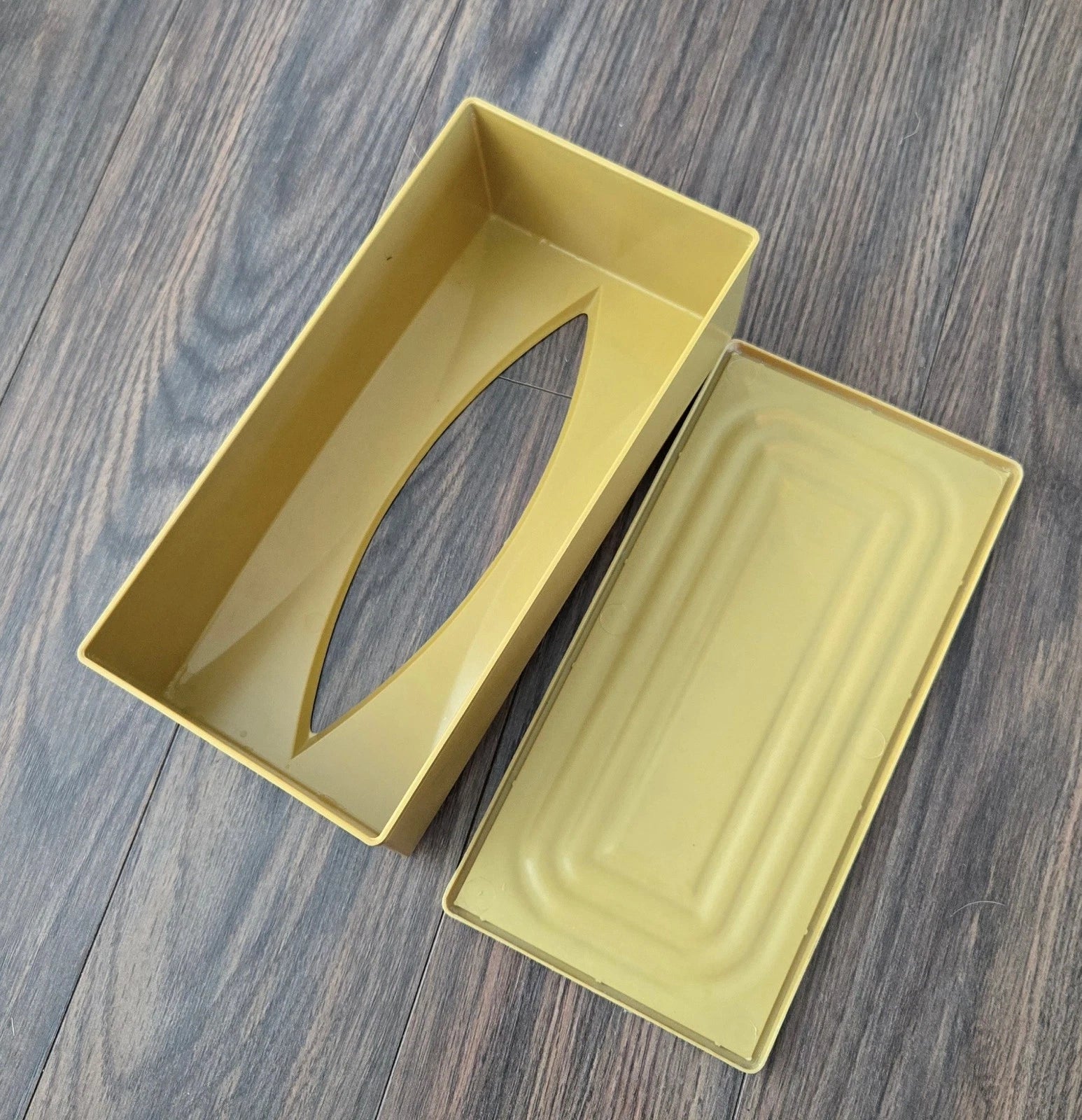 Vintage (60's/70's) RUBBERMAID Plastic/Lucite Harvest Gold Tissue Box | eBay