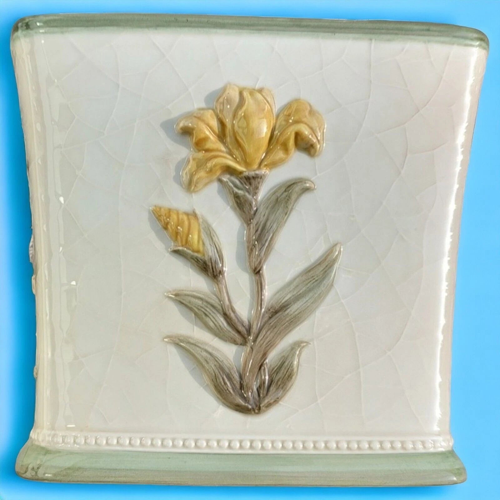 Croscill Crackle Glaze Raised Flowers Veronica Bath Ceramic Tissue Box Cover | eBay