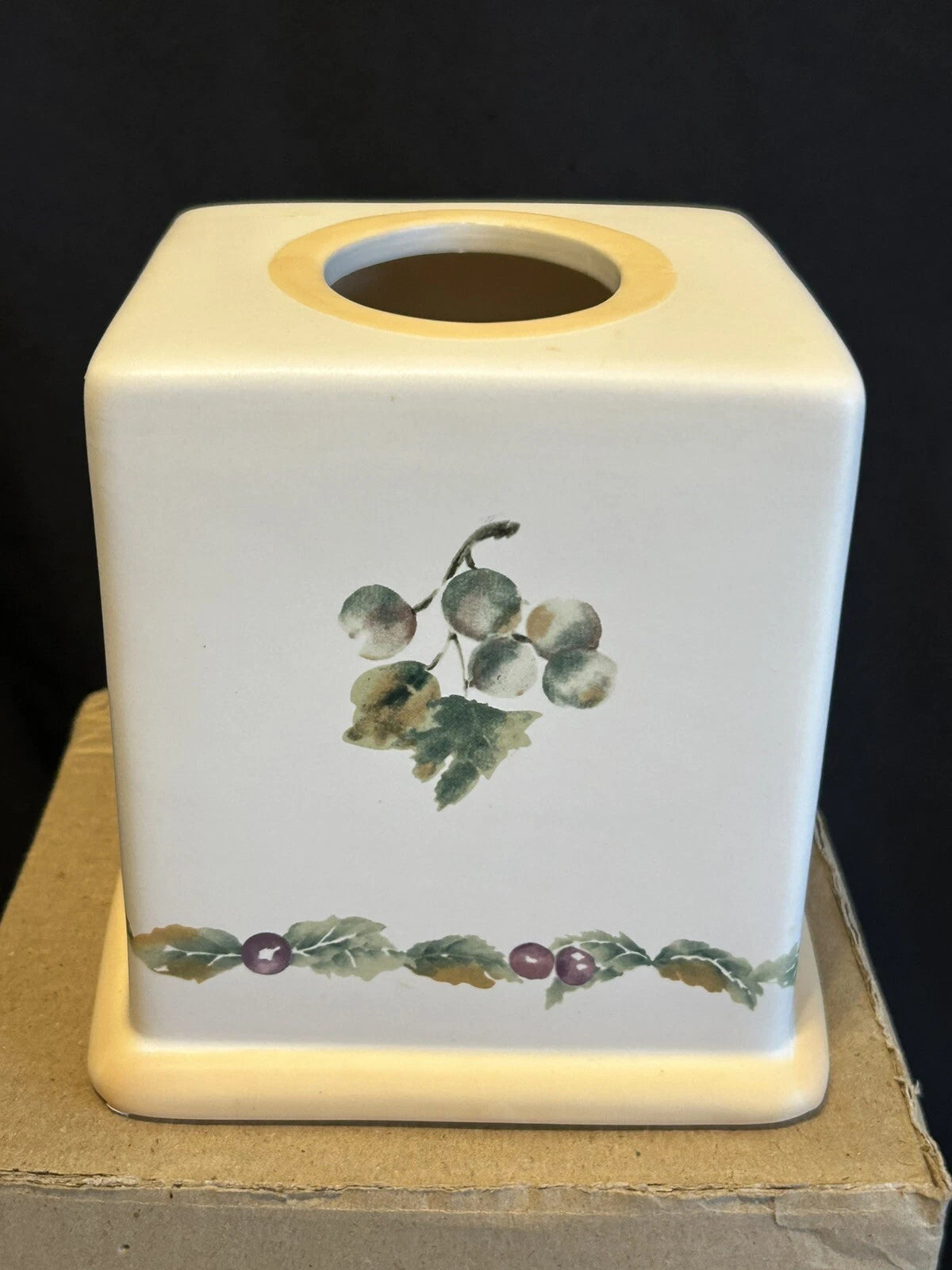 PFALTZGRAFF GIFTWARE PF 2027 STONEWARE TISSUE BOX COVER GRAPES In Box | eBay