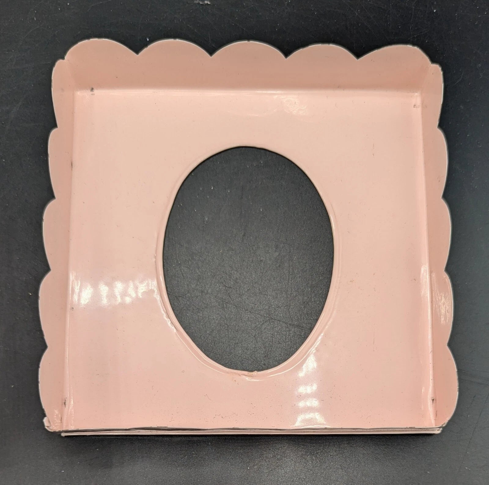 Tissue Box Cover Scalloped Edges Pink Laundry Room Funky Fun Metal | eBay