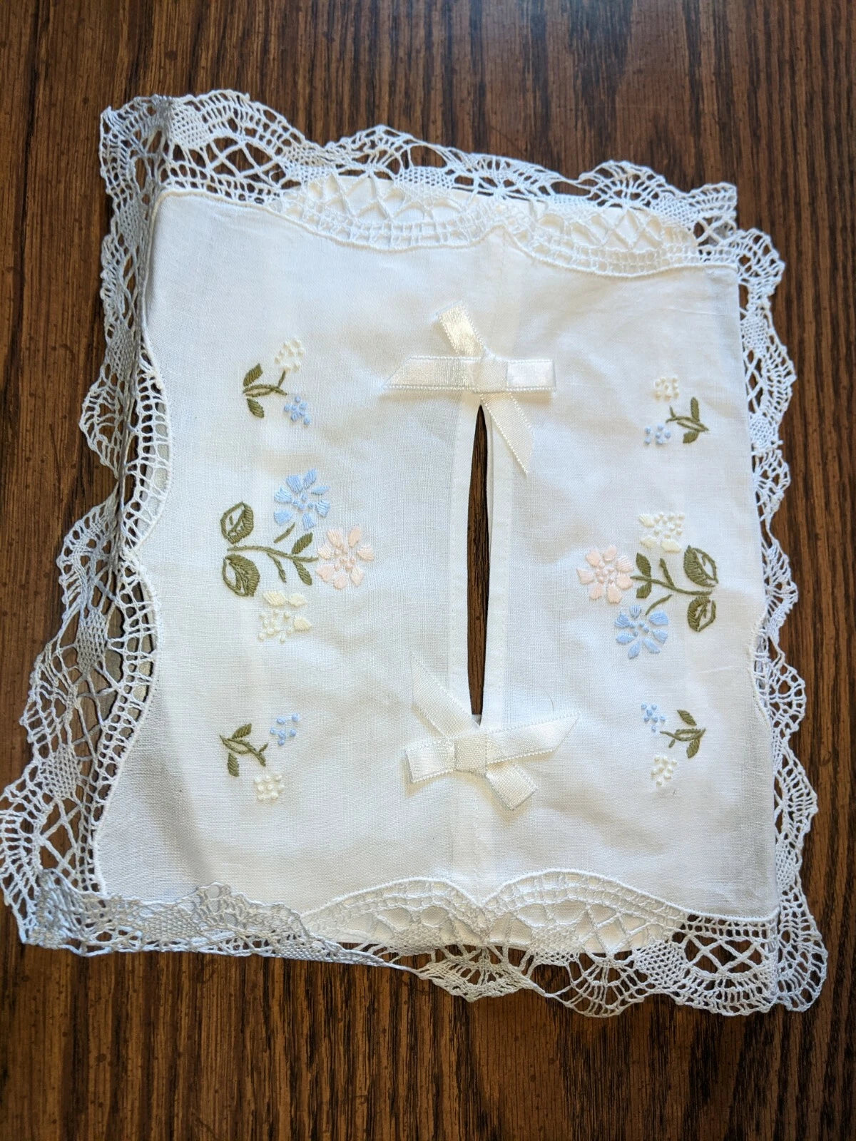 Vintage White Cotton Embroidered & Crochet Tissue Box Cover | eBay