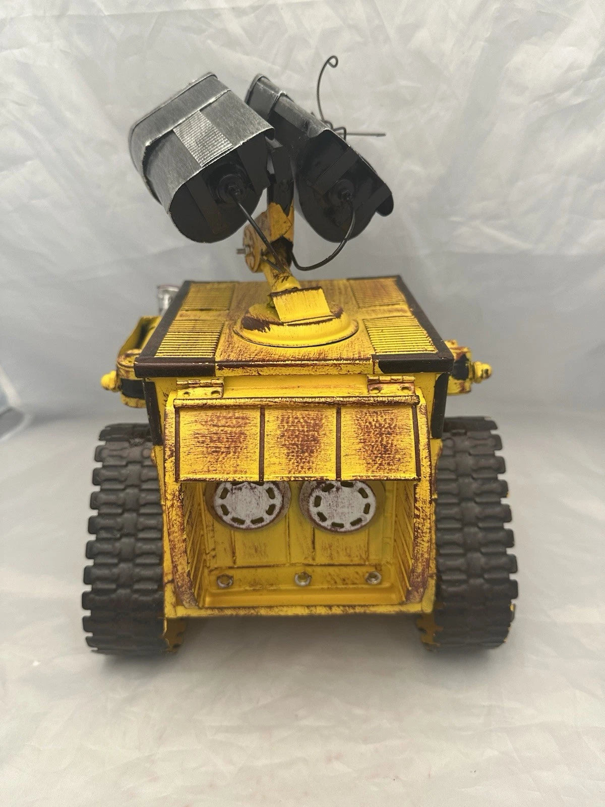 Metal Robot Style Tissue Box Movable Arms Design, Cute Wall-E Inspired w Mag Bug | eBay