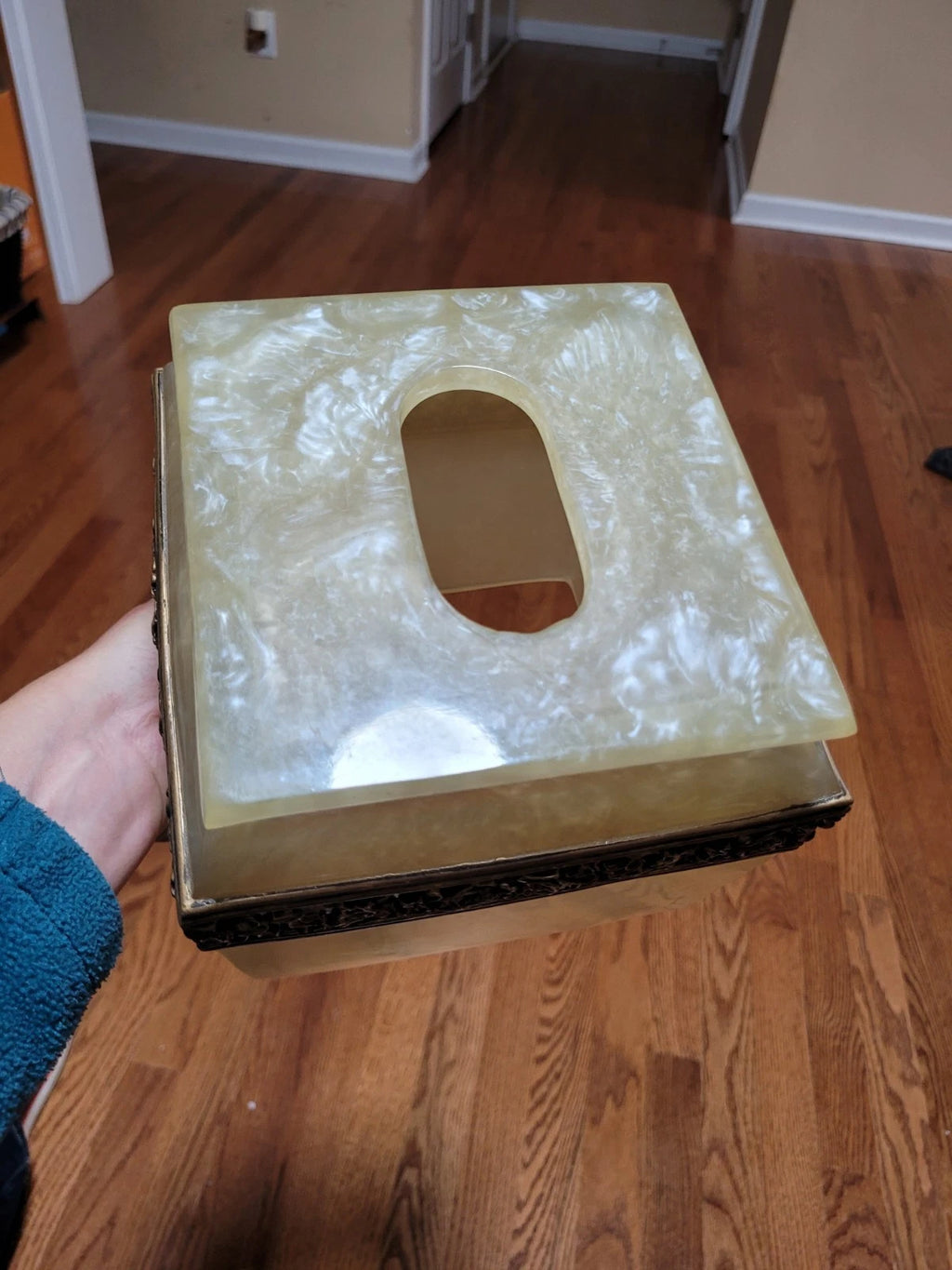 Wamsutta Adagio Faux Marble & Brass Tissue Box Cover EUC | eBay