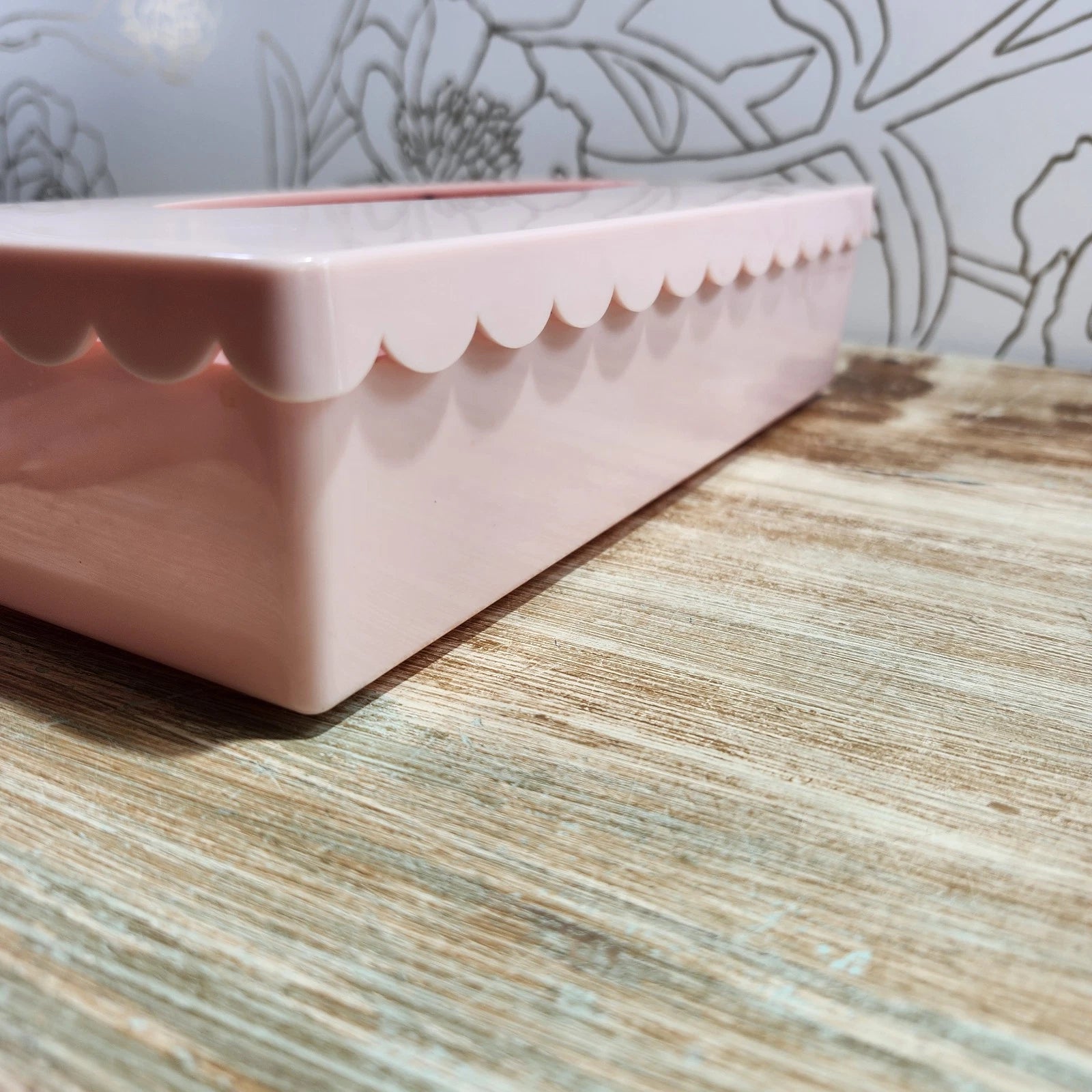 Vintage Pink Plastic Tissue Box Holder Hinged Lid Scalloped Edges | eBay