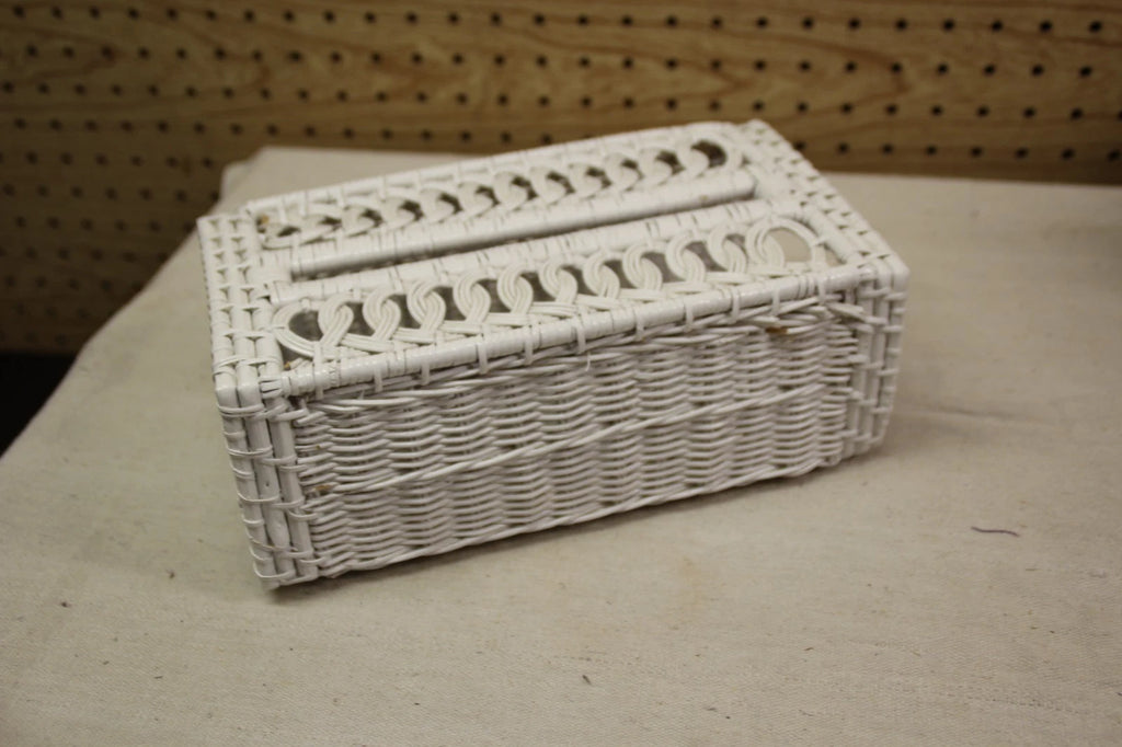Vtg White Wicker Rattan Tissue Box Holder Cover 9.5x5.5x3.5" Swirls Crosses | eBay