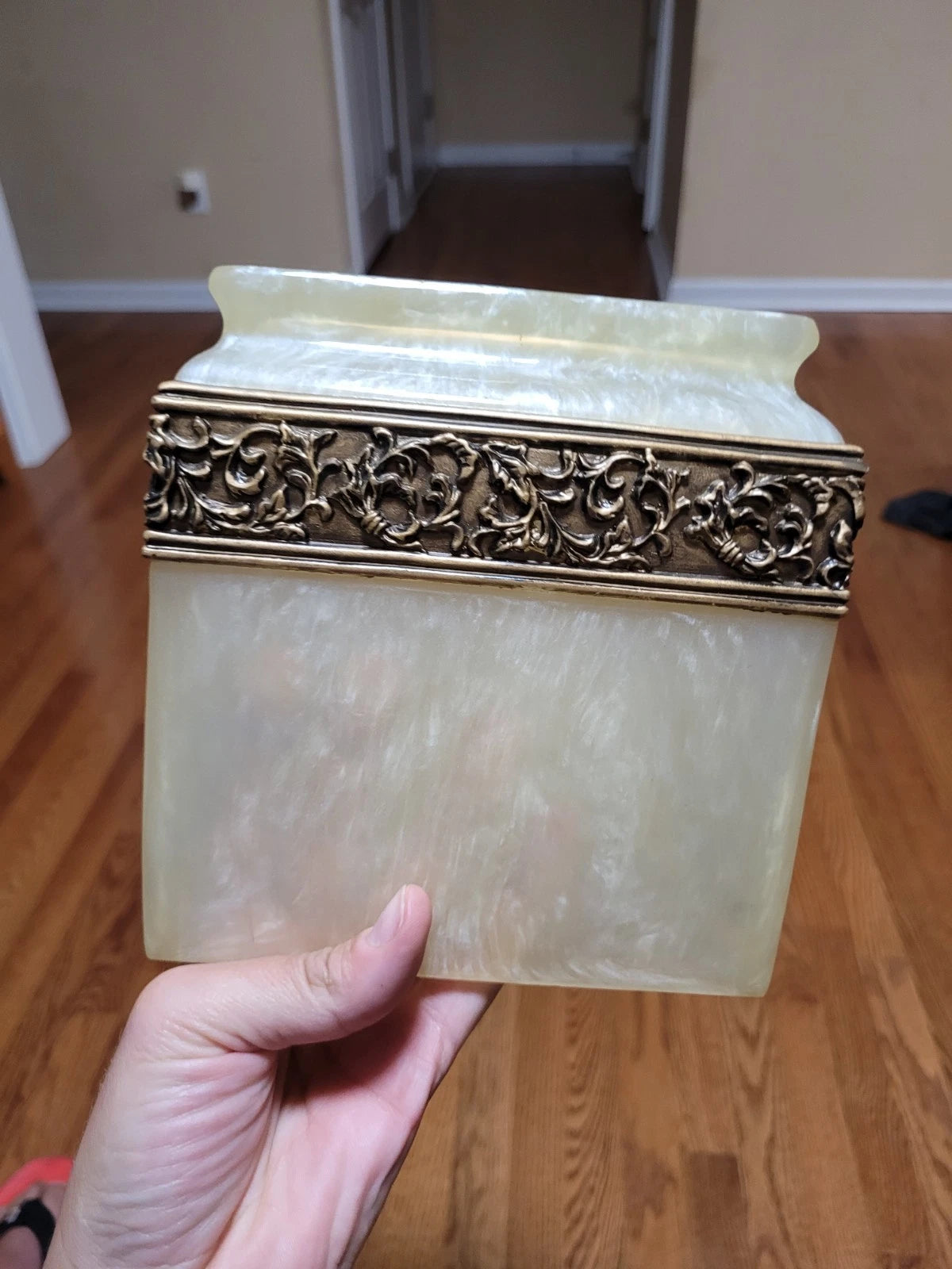 Wamsutta Adagio Faux Marble & Brass Tissue Box Cover EUC | eBay