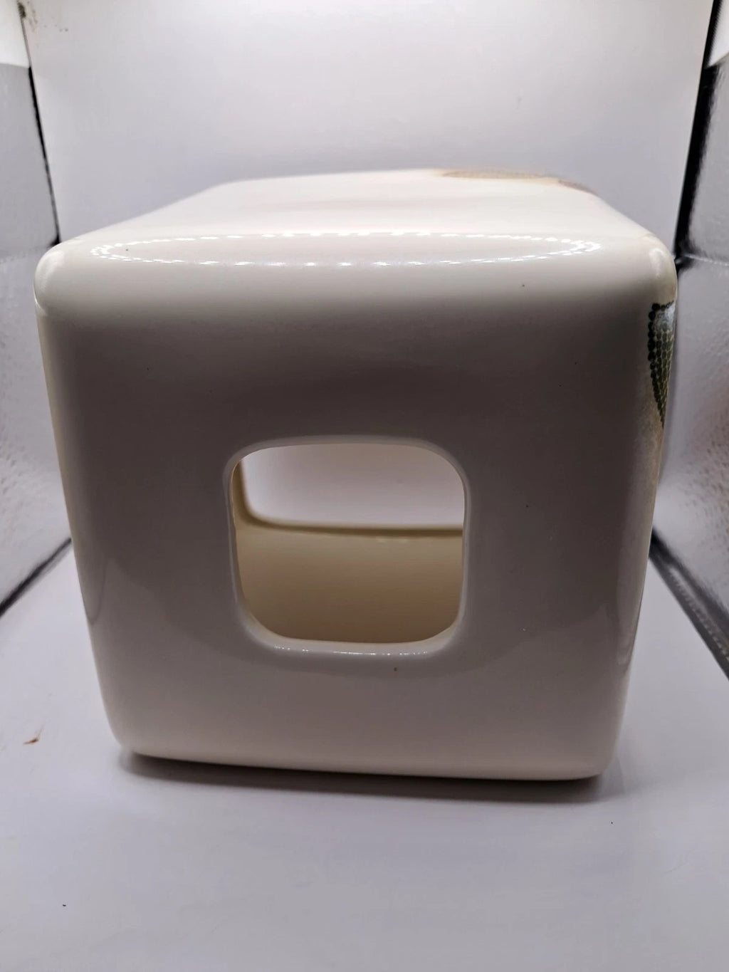 Croscill Ceramic Porcelain Tissue Box Cover Mosaic Leaves Bathroom 5.25" x 6" | eBay