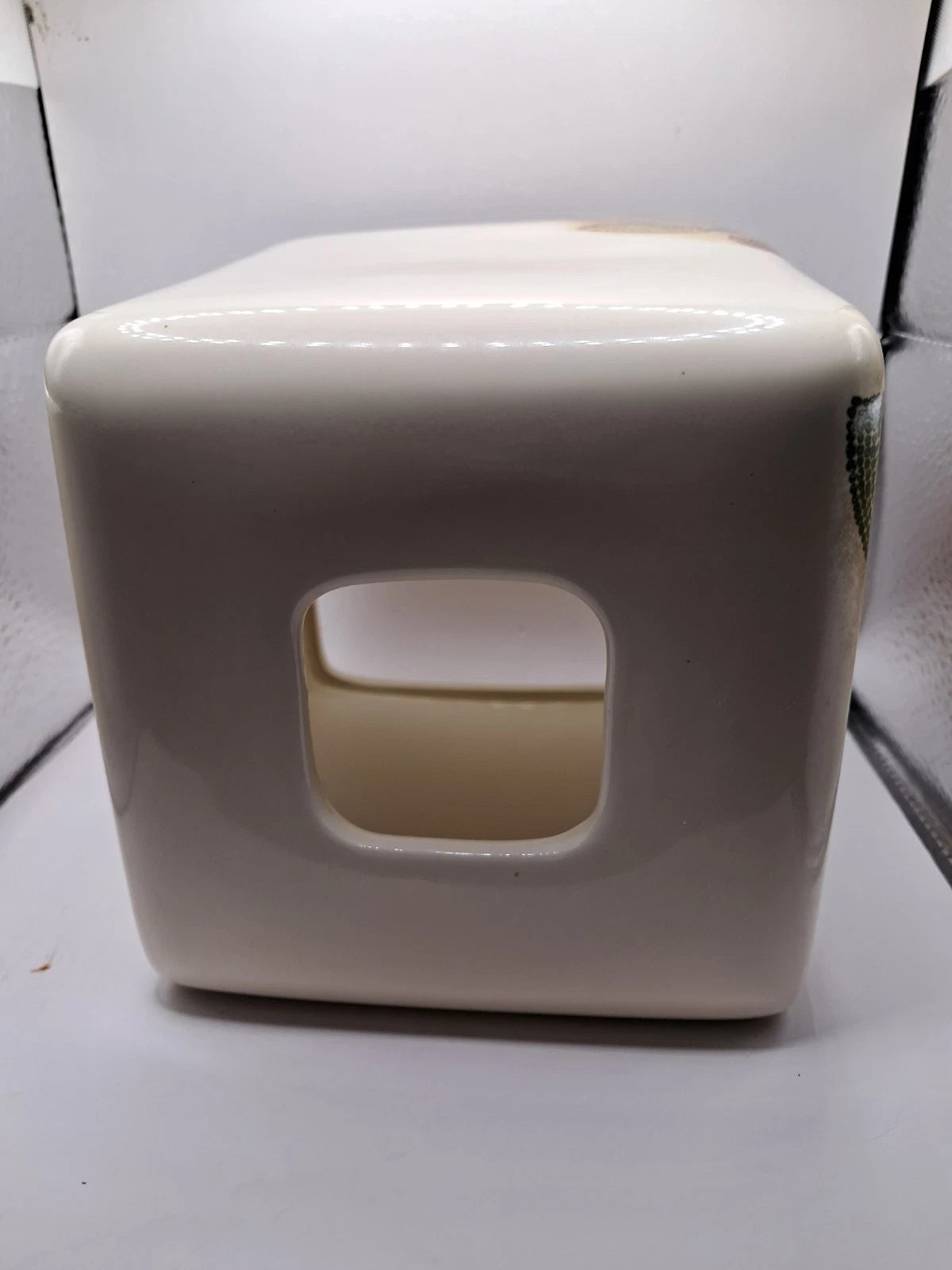 Croscill Ceramic Porcelain Tissue Box Cover Mosaic Leaves Bathroom 5.25" x 6" | eBay