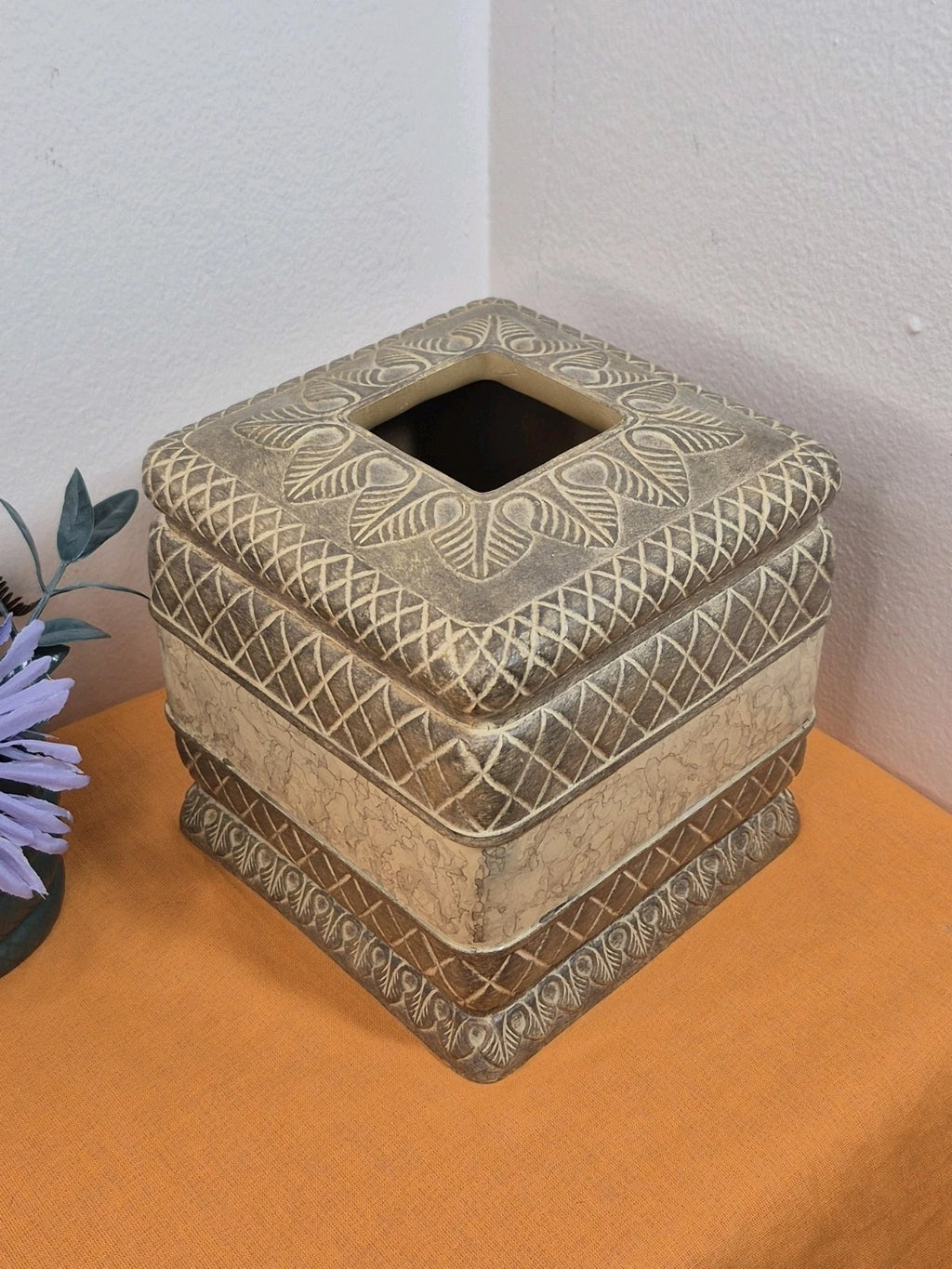 India Ink Corinthian Tissue Box Cover Resin 6"x6"x6" | eBay