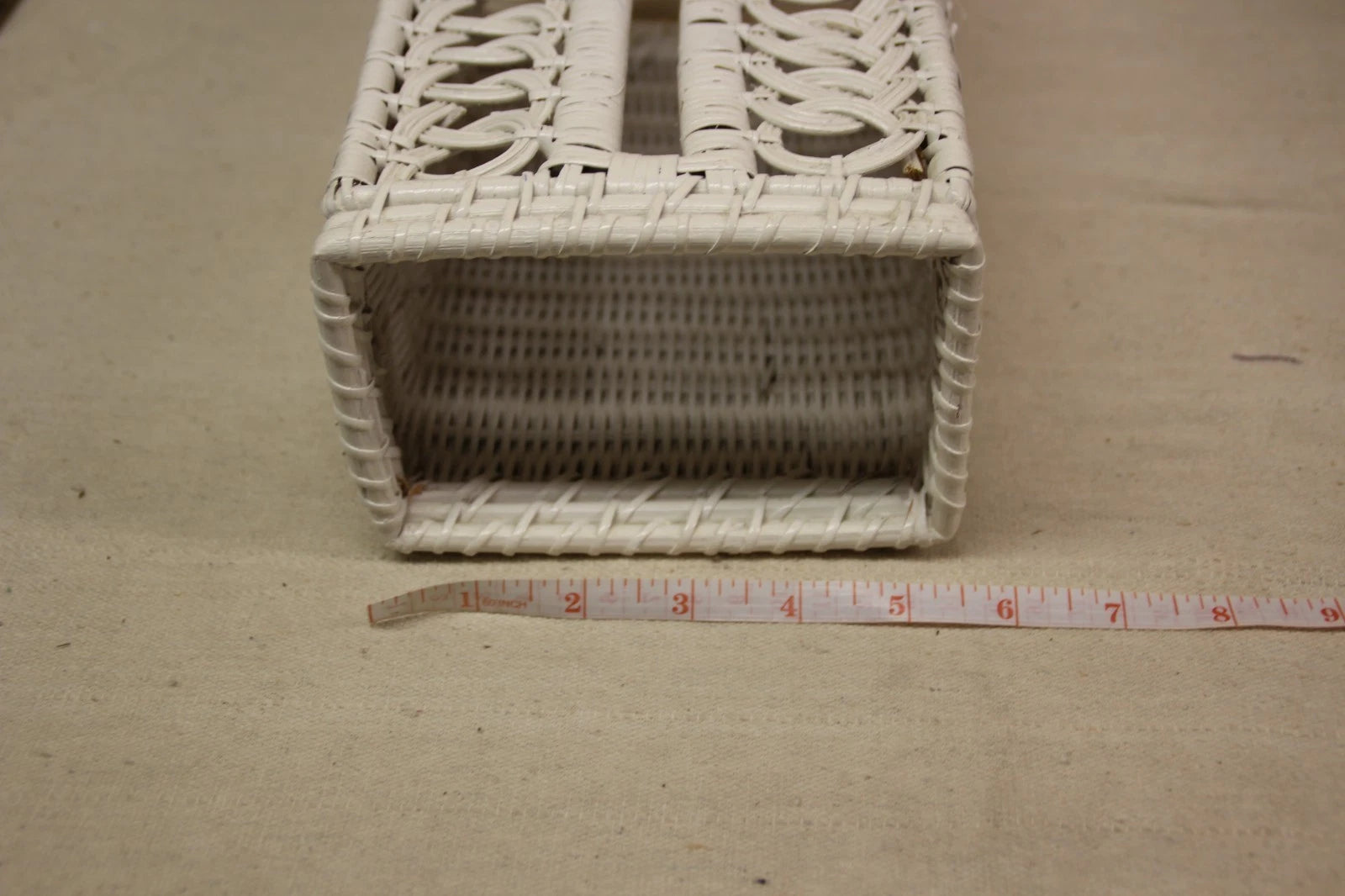 Vtg White Wicker Rattan Tissue Box Holder Cover 9.5x5.5x3.5" Swirls Crosses | eBay