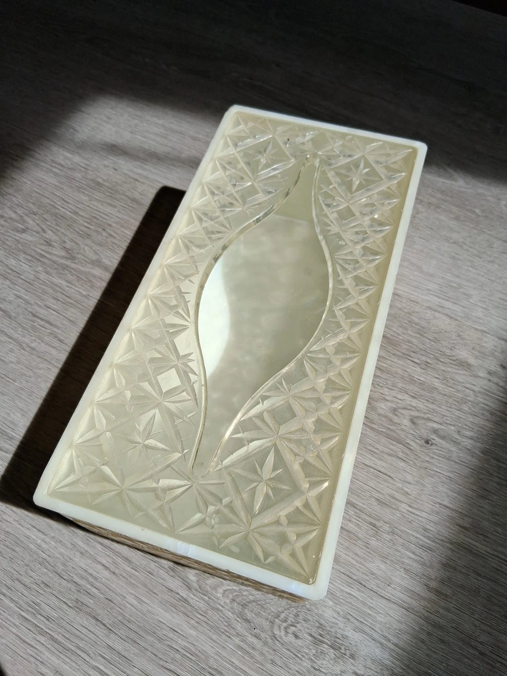 1963 Vtg Tissue Kleenex Box Starburst Acrylic MCM Atomic Clear/Faux Milk Glass | eBay