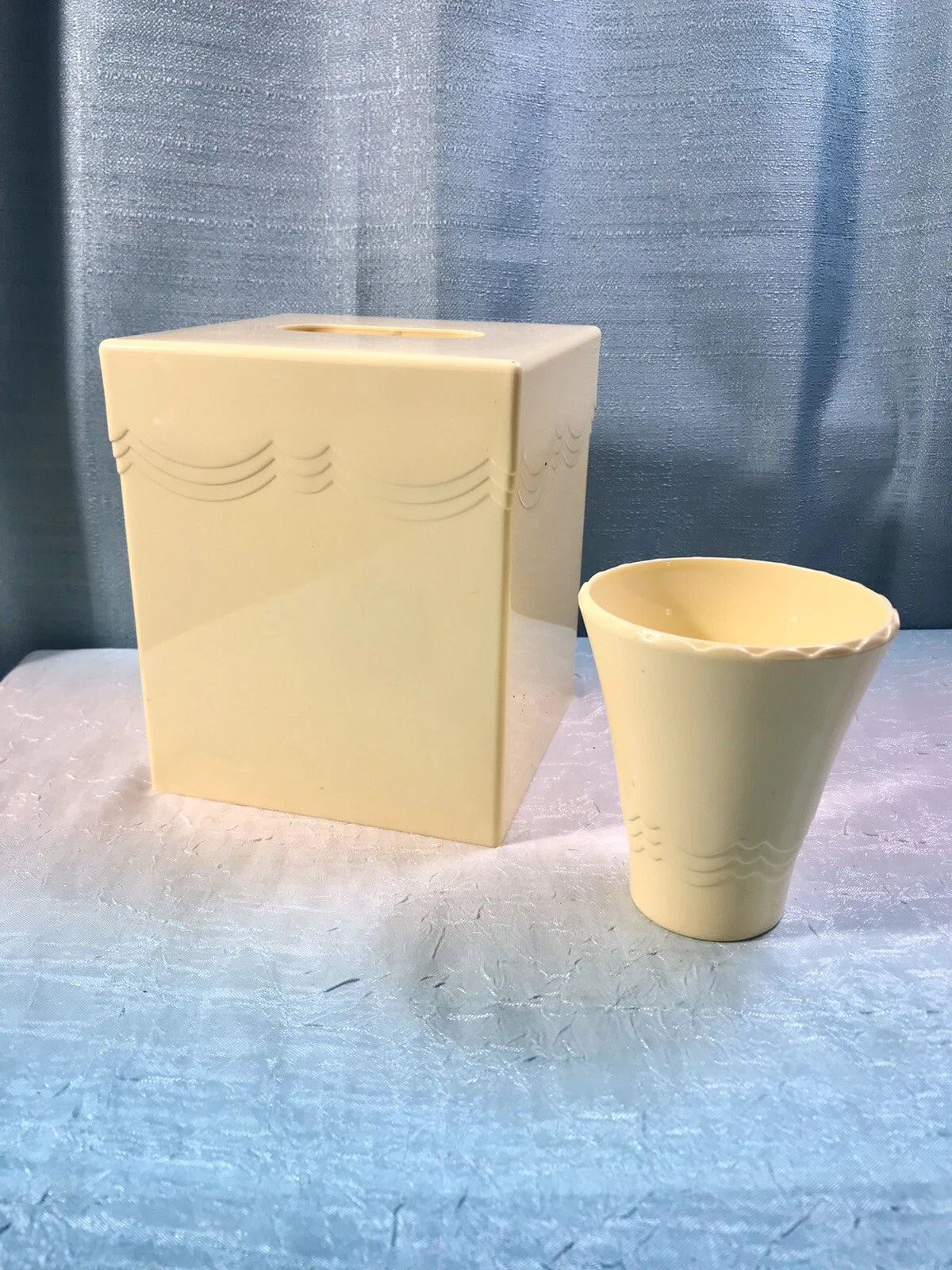 Martha Stewart Everyday Yellow Scalloped Plastic Tissue Box Cover & Matching Cup | eBay