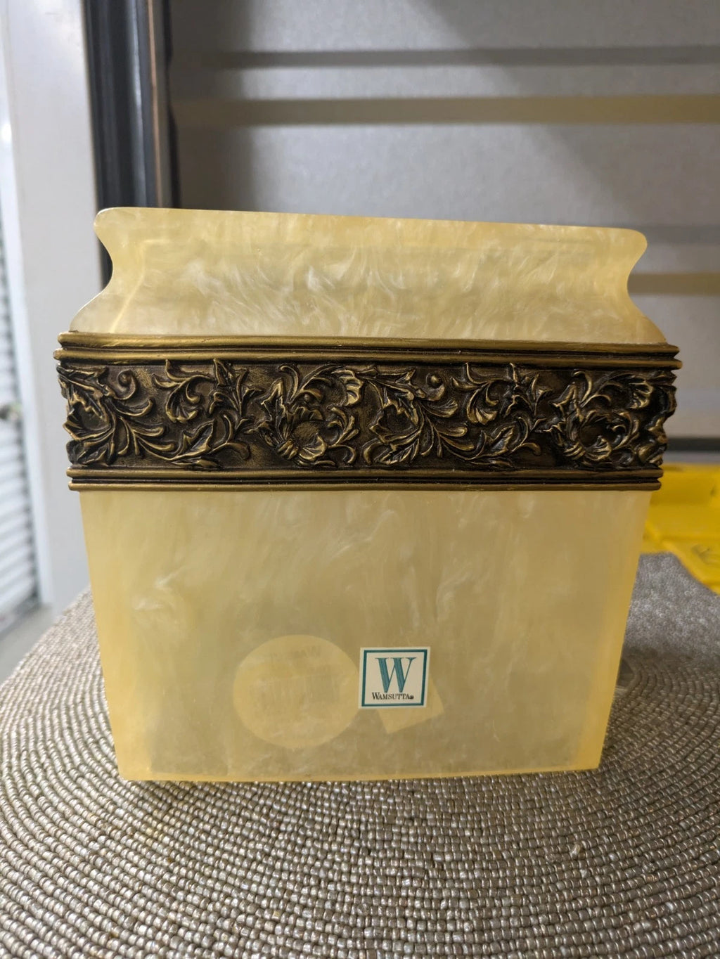 Wamsutta Pearlized Acrylic Lucite Gold Ornate Tissue Box Cover | eBay