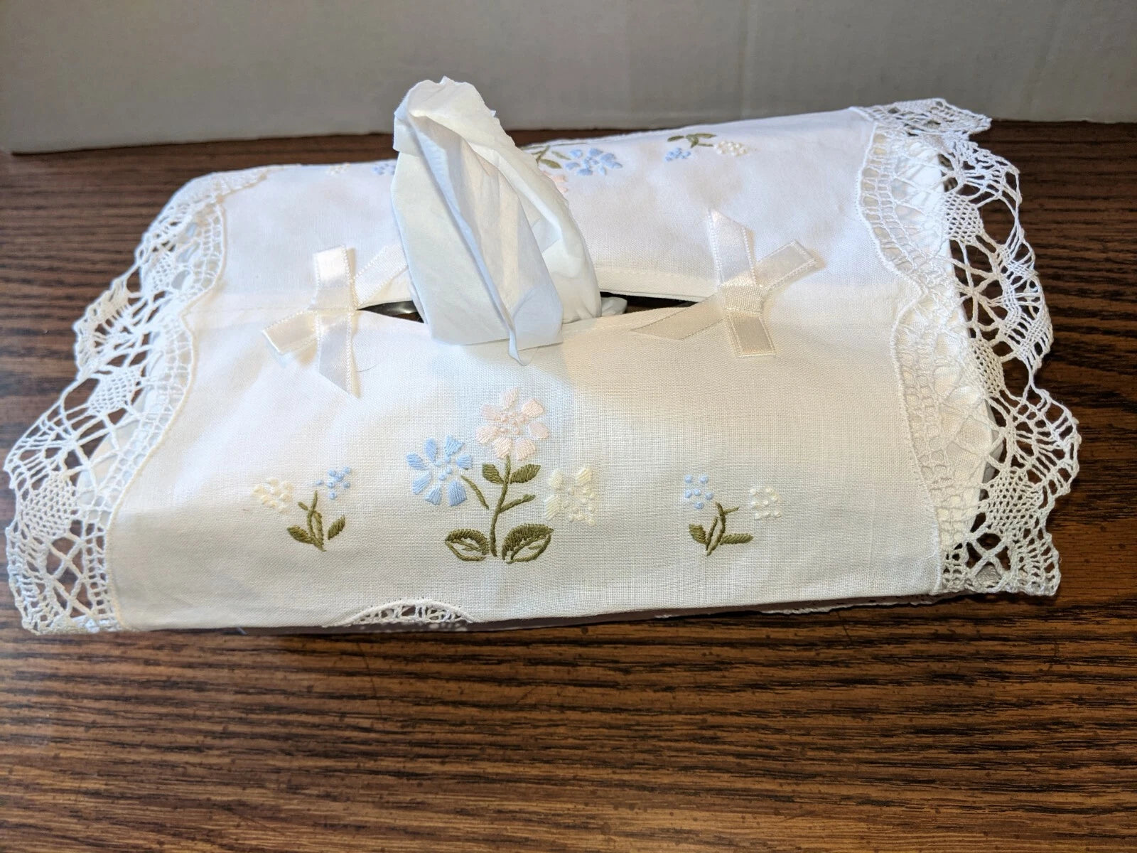 Vintage White Cotton Embroidered & Crochet Tissue Box Cover | eBay