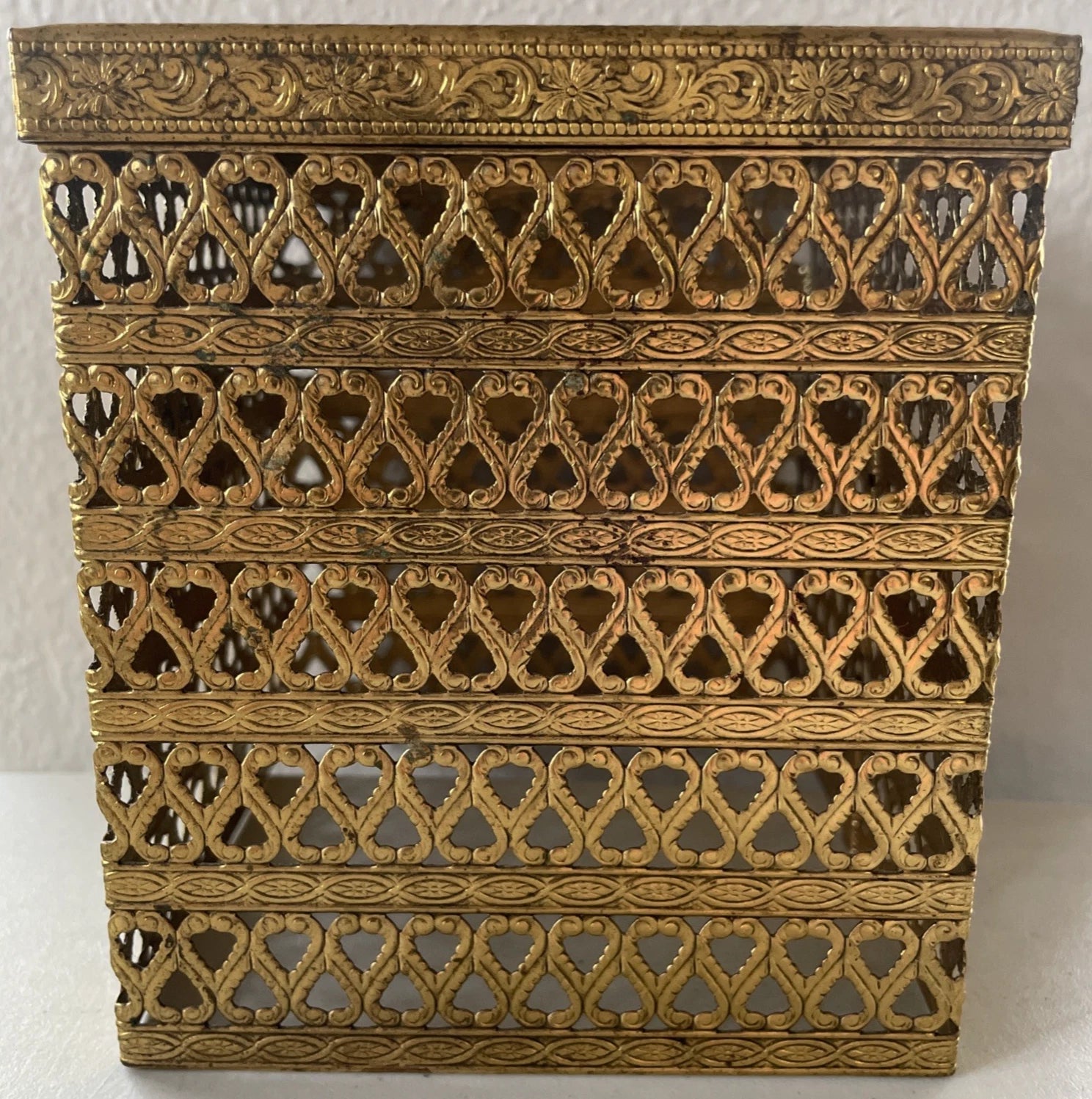 Vintage MCM Hollywood Regency Gold Tone Filigree Metal Tissue Box Cover Holder | eBay