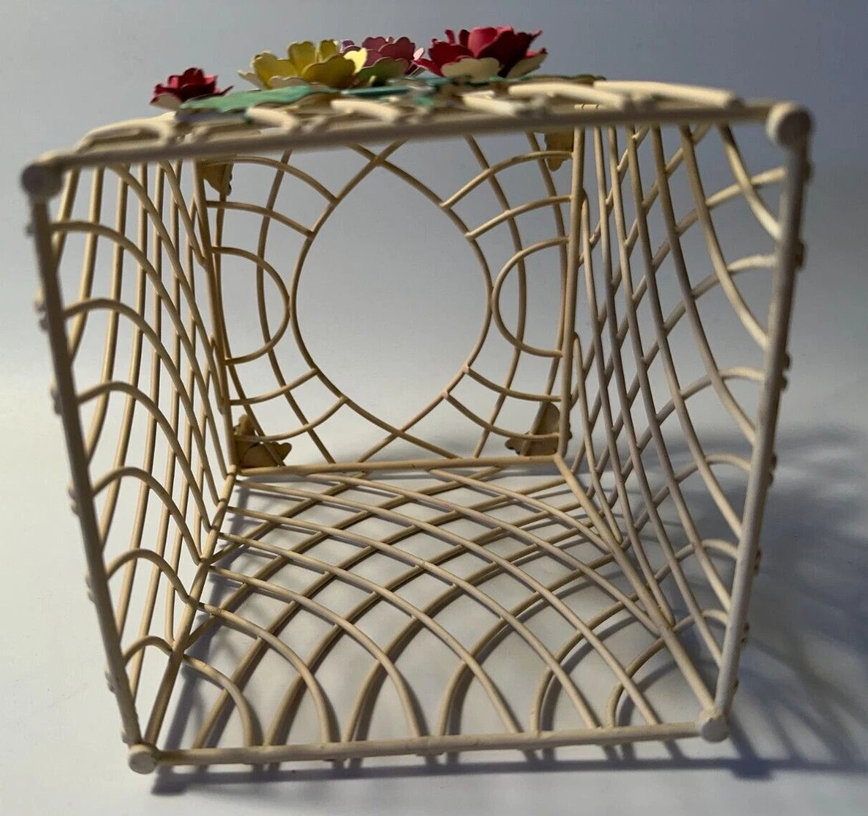 vtg woven wire/metal tissue box holder-cream w/pink/yellow/red florals 5.5"x4.5" | eBay