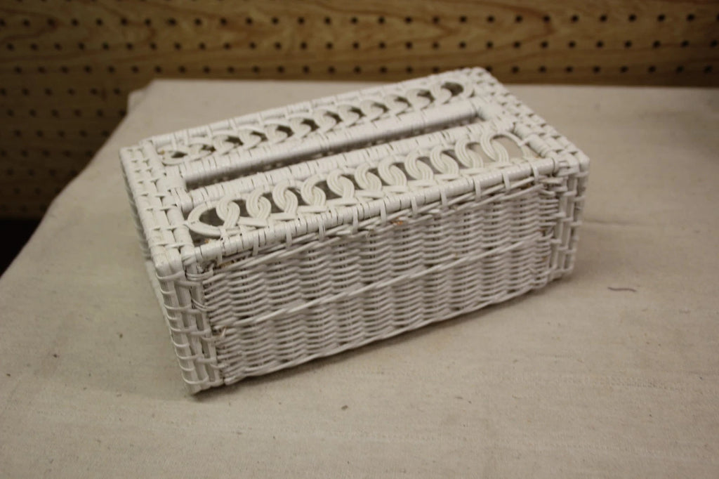 Vtg White Wicker Rattan Tissue Box Holder Cover 9.5x5.5x3.5" Swirls Crosses | eBay