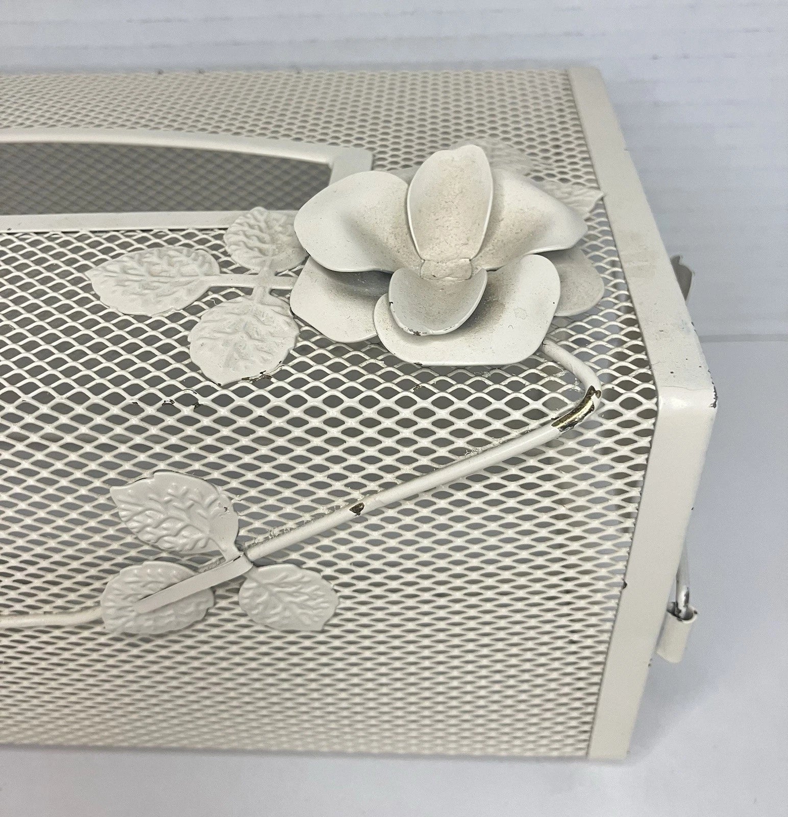 Vintage Tissue Box Holder White Metal Mesh w/Roses Hollywood Regency Style | eBay